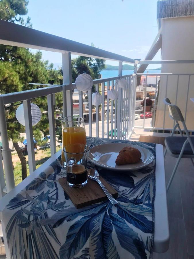 Sea Esta Apartment Néa Péramos 外观 照片