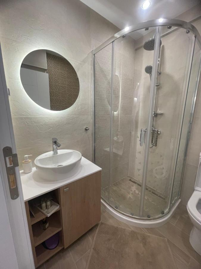 Sea Esta Apartment Néa Péramos 外观 照片