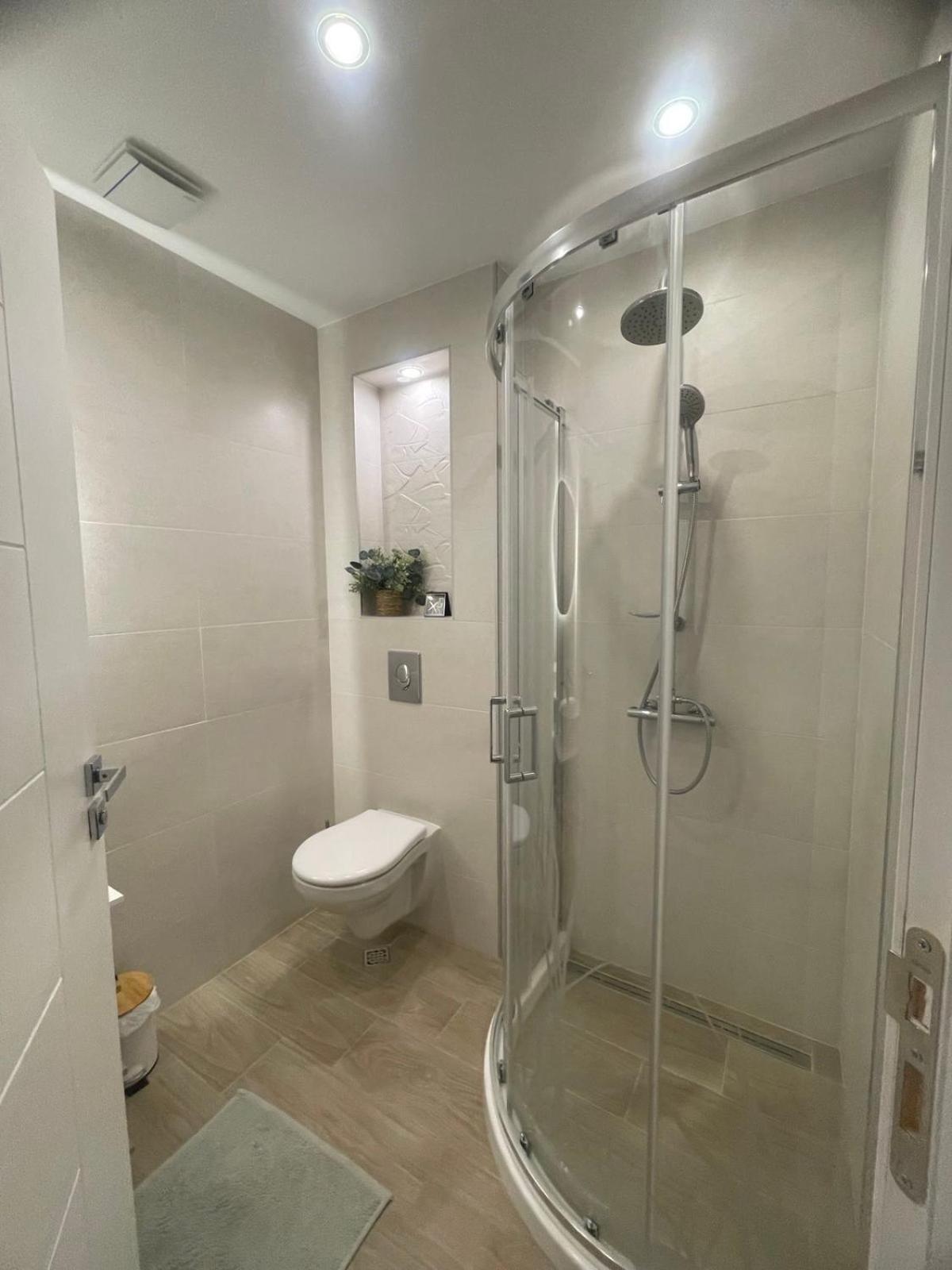 Sea Esta Apartment Néa Péramos 外观 照片